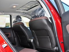 2013款 掀背版 1.6L 手动 豪华型