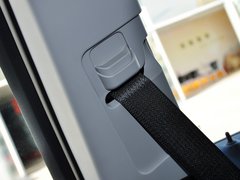2013款 掀背版 1.6L 手动 豪华型