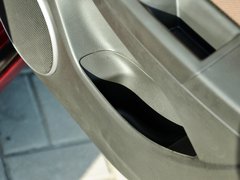 2013款 掀背版 1.6L 手动 豪华型