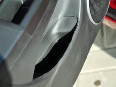 2013款 掀背版 1.6L 手动 豪华型