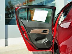 2013款 掀背版 1.6L 手动 豪华型