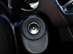 2013款 掀背版 1.6L 手动 豪华型