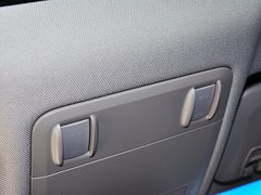 2013款 掀背版 1.6L 手动 豪华型