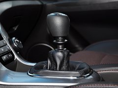 2013款 掀背版 1.6L 手动 豪华型