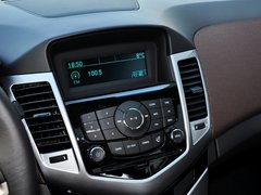 2013款 掀背版 1.6L 手动 豪华型
