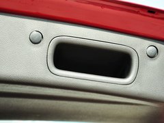 2013款 掀背版 1.6L 手动 豪华型