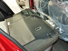 2013款 掀背版 1.6L 手动 豪华型