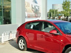 2013款 掀背版 1.6L 手动 豪华型