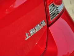 2013款 掀背版 1.6L 手动 豪华型