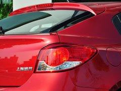 2013款 掀背版 1.6L 手动 豪华型