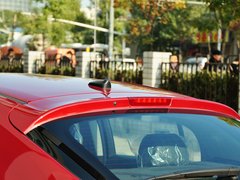 2013款 掀背版 1.6L 手动 豪华型