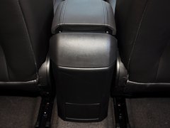 2013款 掀背版 1.6L 自动 豪华型