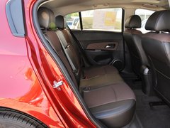 2013款 掀背版 1.6L 自动 豪华型
