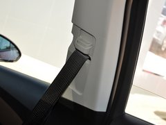2013款 掀背版 1.6L 自动 豪华型