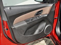 2013款 掀背版 1.6L 自动 豪华型