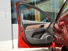 2013款 掀背版 1.6L 自动 豪华型