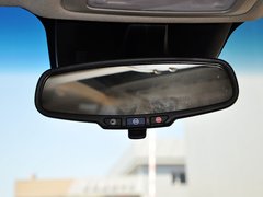 2013款 掀背版 1.6L 自动 豪华型