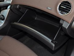 2013款 掀背版 1.6L 自动 豪华型