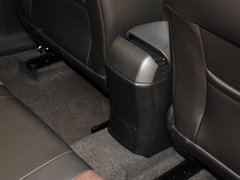 2013款 掀背版 1.6L 自动 豪华型