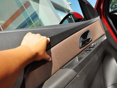 2013款 掀背版 1.6L 自动 豪华型