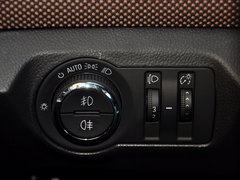 2013款 掀背版 1.6L 自动 豪华型