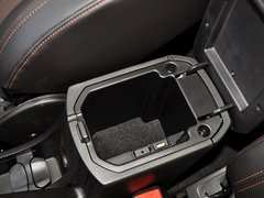 2013款 掀背版 1.6L 自动 豪华型