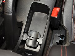 2013款 掀背版 1.6L 自动 豪华型