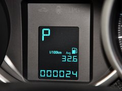 2013款 掀背版 1.6L 自动 豪华型