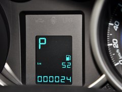 2013款 掀背版 1.6L 自动 豪华型