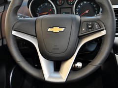 2013款 掀背版 1.6L 自动 豪华型
