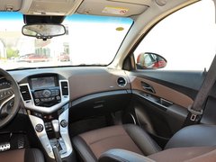 2013款 掀背版 1.6L 自动 豪华型