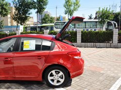 2013款 掀背版 1.6L 自动 豪华型