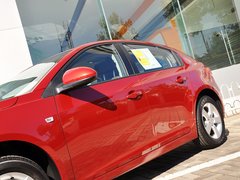 2013款 掀背版 1.6L 自动 豪华型