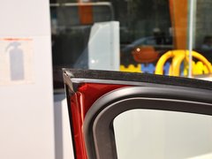 2013款 掀背版 1.6L 自动 豪华型