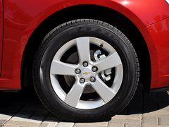 2013款 掀背版 1.6L 自动 豪华型