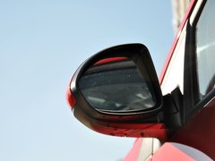 2013款 掀背版 1.6L 自动 豪华型