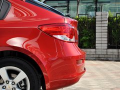 2013款 掀背版 1.6L 自动 豪华型