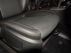 2013款 掀背版 1.6T 自动 旗舰型