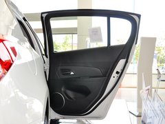 2013款 掀背版 1.6T 自动 旗舰型
