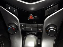 2013款 掀背版 1.6T 自动 旗舰型
