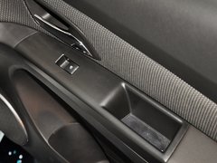 2013款 掀背版 1.6T 自动 旗舰型