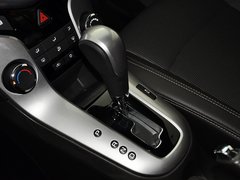 2013款 掀背版 1.6T 自动 旗舰型