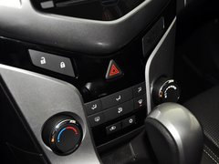 2013款 掀背版 1.6T 自动 旗舰型