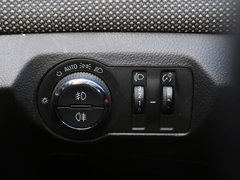 2013款 掀背版 1.6T 自动 旗舰型
