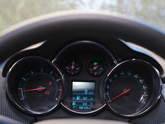 2013款 掀背版 1.6T 自动 旗舰型