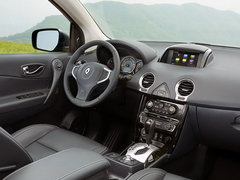 2014款 2.5L CVT 四驱豪华版 5座