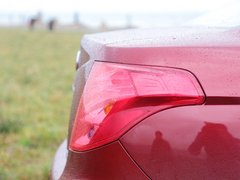 2013款 1.8L 自动 舒适型