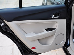 2013款 1.8L 自动 舒适型
