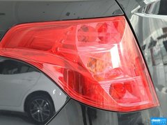 2013款 1.8L 自動 舒適型