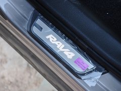 2014款 2.5L 自动 四驱豪华版 5座